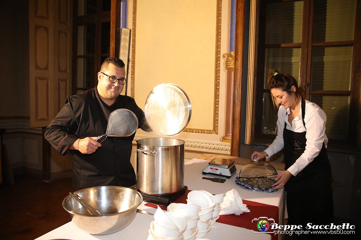 VBS_1165 - Fiera Nazionale del Tartufo e dei Santi 2022.jpg